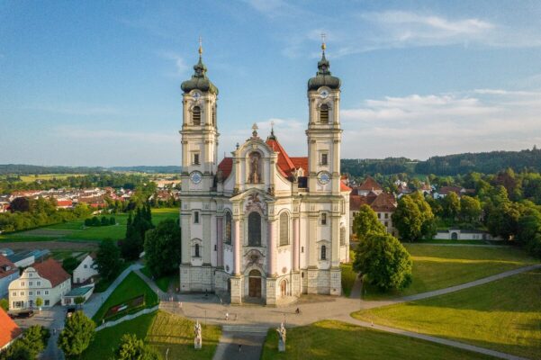 bayern-ottobeuren-basilika-st-alexander-und-theodorHighlight1BasilikaBildnachweisLouisZuchtriegel3